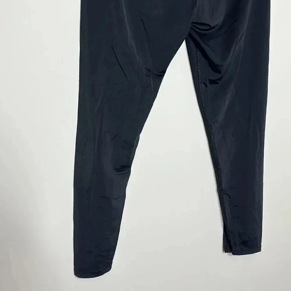 Workout Black Graphic Leggings - Picture 7 of 9